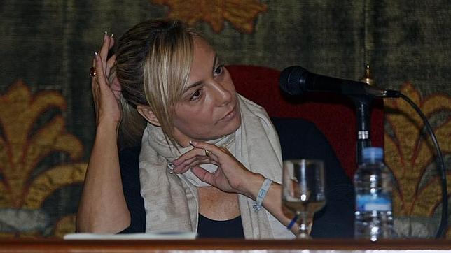 Castedo al concejal de IU que pide su cese: «La alcaldesa zombi huele mejor que usted»