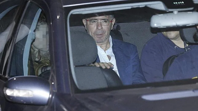 Francisco Granados, conducido anoche a un calabozo de Las Rozas