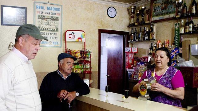 De Alemania a Angrois en busca de treinta décimos de la Lotería de Navidad