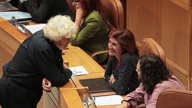Beiras charla con Martínez en el Parlamento