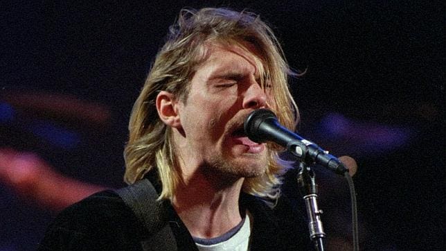 Kurt Cobain, en una actuación de Nirvana en diciembre de 1993. El cantante murió el 5 de abril de 1994, a los 27 años