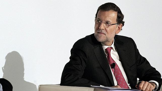 Rajoy ve insuficiente abordar una reforma constitucional solo con el apoyo del PSOE