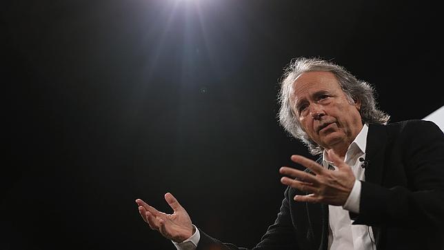 Joan Manuel Serrat: «Me retiraría si encontrara algo más divertido que hacer»