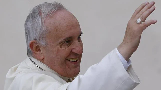 El Papa pide «agilizar los procesos de nulidad matrimonial por justicia con la gente que espera»