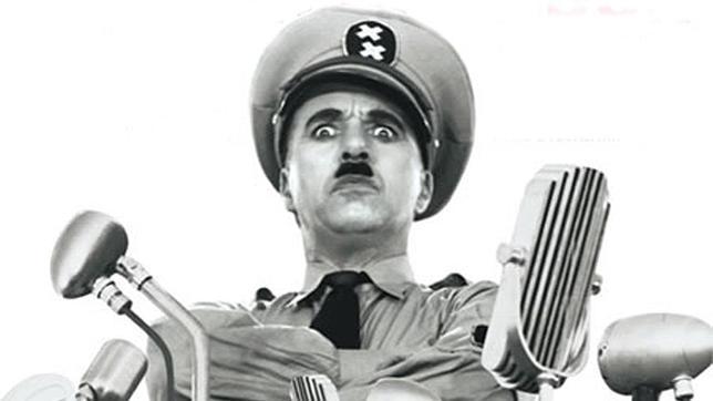 Diez Hitler de película