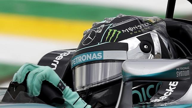 Rosberg no se resigna