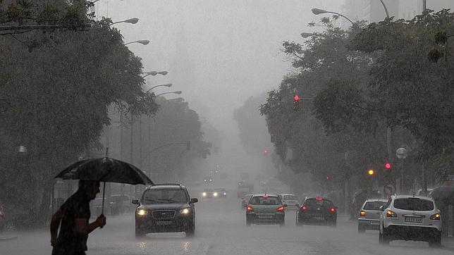 Semana de lluvia en Sevilla con alerta para este martes