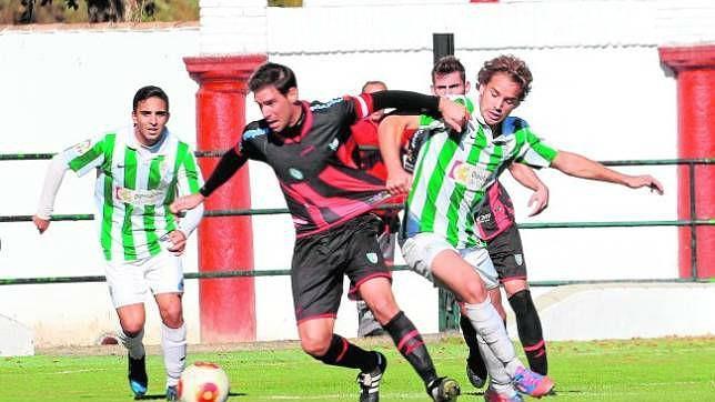 Córdoba B y Lucena llegan con dudas al derbi