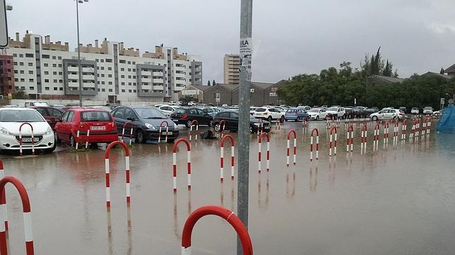 Una piscina en el parking del Reina Sofía