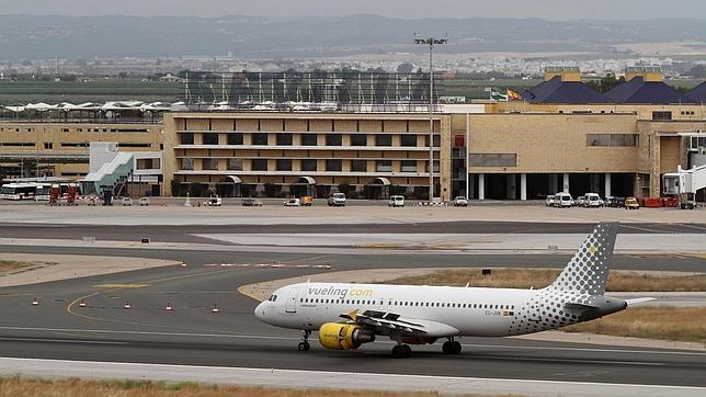 Los usuarios del aeropuerto de Sevilla subieron un 8% en octubre