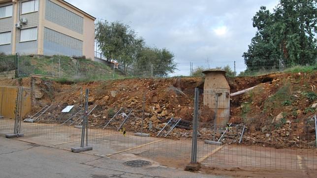 Un año para reconstruir un muro que evita inundaciones