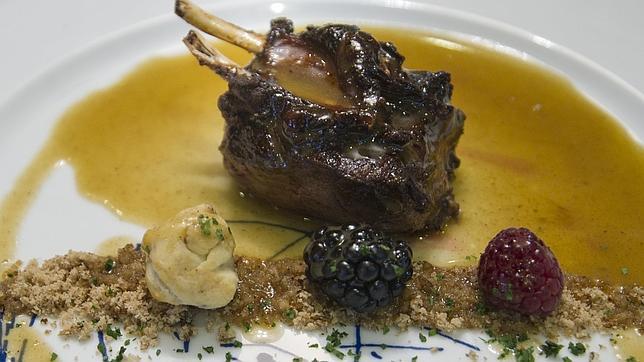 Plato de ciervo, en Arce