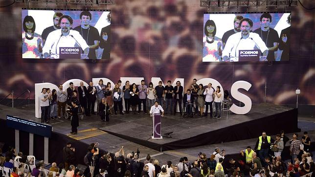 Pablo Iglesias pronuncia un discurso en la Asamblea de Podemos