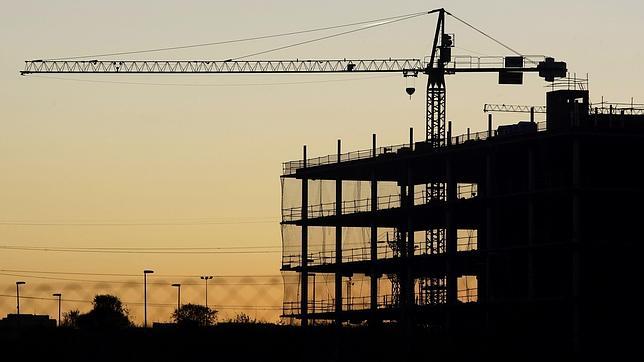 Las grúas están volviendo a la capital