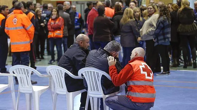 Familiares de las víctimas del accidente de autobús de Murcia