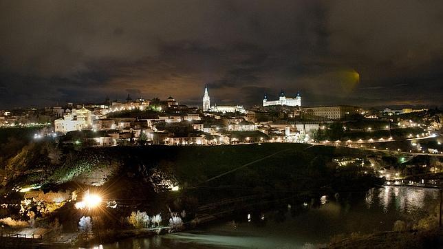 Un mágico paseo por la noche toledana