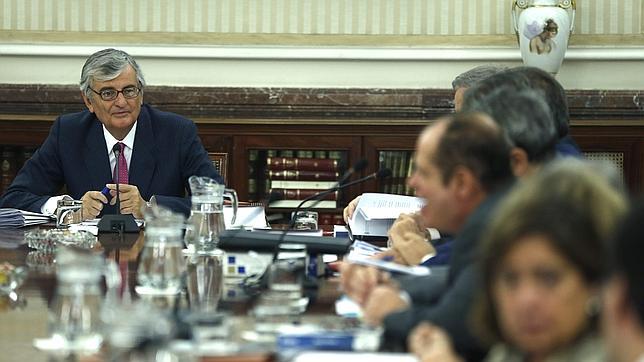 Torres-Dulce expone que la suspensión del 9-N por el TC no dejó «margen alguno a la duda»