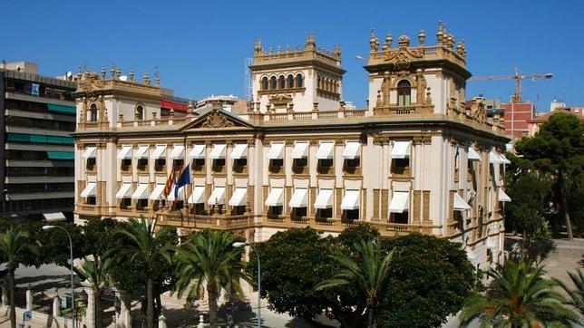 Fachada del palacio de la Diputación Provincial de Alicante