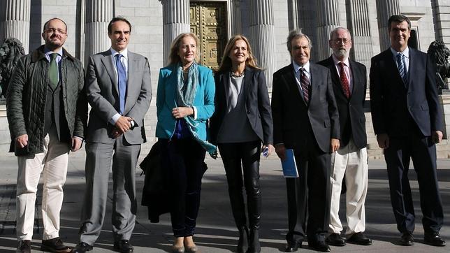 Una veintena de parlamentarios del PP reclaman la reforma de la ley del aborto