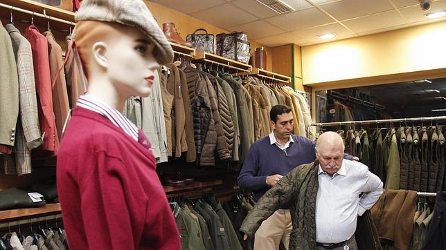 Las ventas de ropa de caza caen un 70 por ciento desde el inicio de la crisis