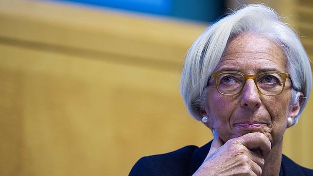 La crisis financiera tuvo en su origen «un exceso de testosterona», según Lagarde