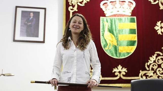 La nueva alcaldesa de Parla coquetea con Ganemos