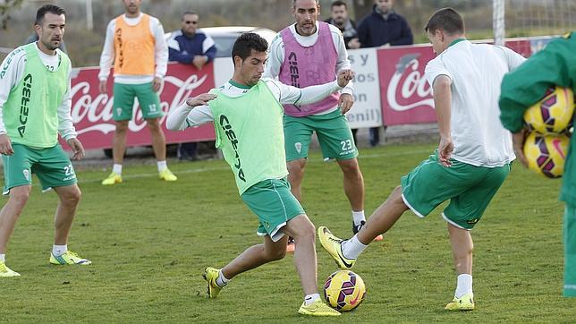 Caballero y Deivid se abren paso en el Córdoba CF