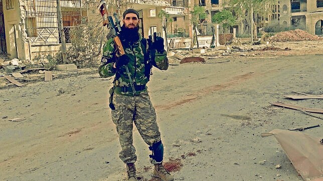 Omar Yilmaz en una fotografía como miembro del Estado Islámico
