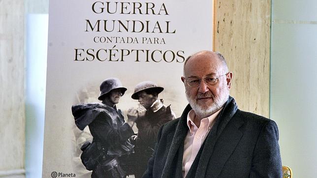 Eslava Galán: «La primera guerra mundial fue el suicidio de Europa»