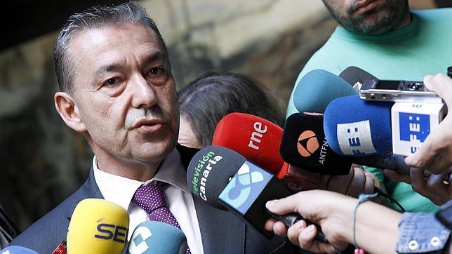 Paulino Rivero advierte del «riesgo de rebelión» si el Gobierno desoye a Canarias tras el inicio de las prospecciones