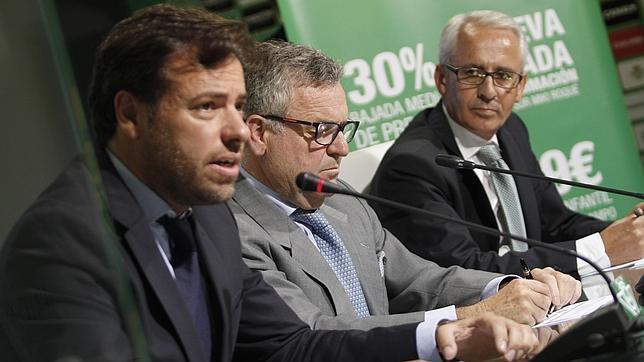 Dimiten el presidente y dos consejeros del Real Betis