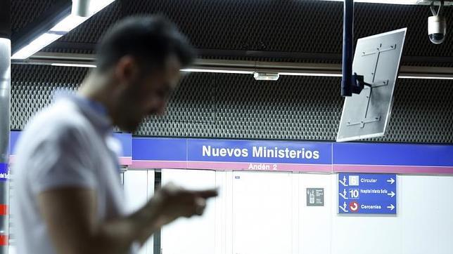 La estación de Nuevos Ministerios que enlaza con el aeropuerto Adolfo Suárez Madrid-Barajas