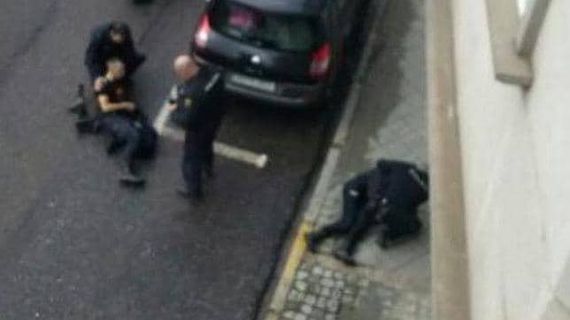 Un detenido por alabar en Twitter el asesinato de una policía en Vigo