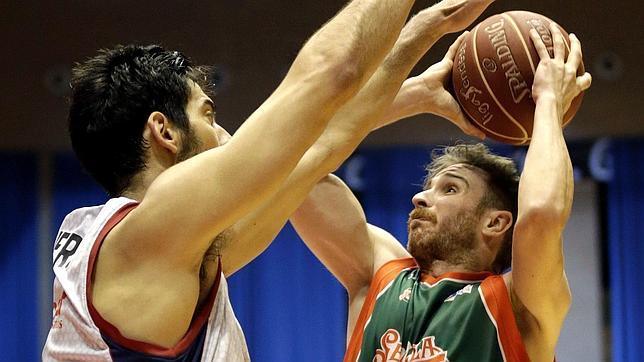 El Baloncesto Sevilla sucumbe ante el Obradoiro tras resurgir de sus cenizas