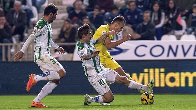 El Submarino hunde al Córdoba (0-2)