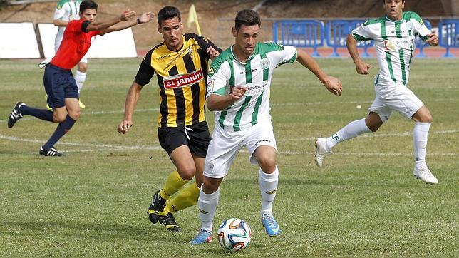 El Córdoba B logra un buen punto ante el Arroyo