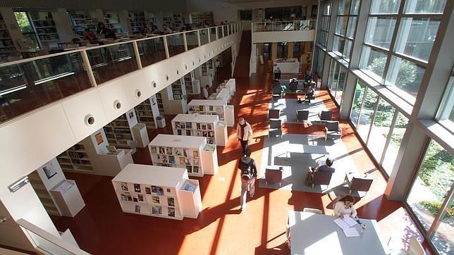 La Biblioteca Infanta Elena cuenta ya con un espacio de lectura dirigido a enfermos de cáncer