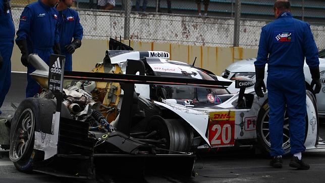 Mark Webber, «dolorido» tras un espectacular accidente