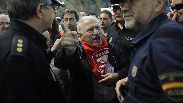 UGT arrasa en las elecciones en Hunosa a pesar del escándalo de Fernández Villa