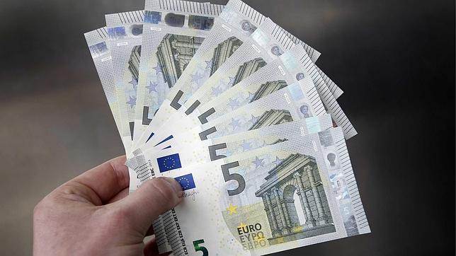 El euro cae a su nivel más bajo desde agosto de 2012