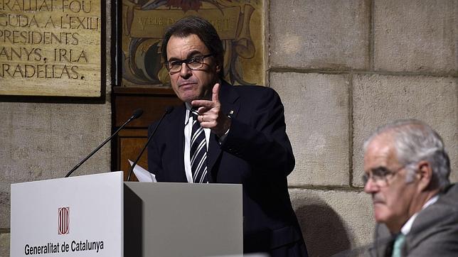 La Fiscalía de Cataluña pide acumular en una sola causa todas las querellas sobre el 9-N