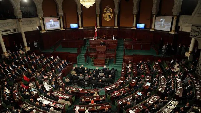 Ceremonia solemne de constitución del primer parlamento democrático electo de la historia de Túnez