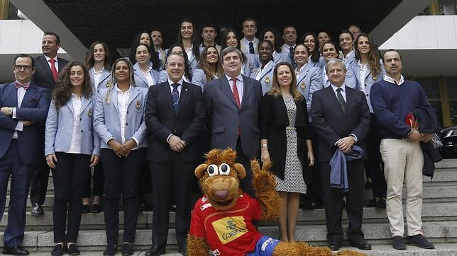 La selección española de balonmano femenino apunta a Hungría