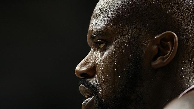 Shaquille O'Neal sudaba en la pista cuando jugaba al baloncesto
