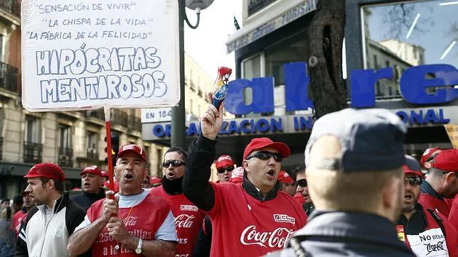 Protesta de trabajadores de la multinacional en la capital de España