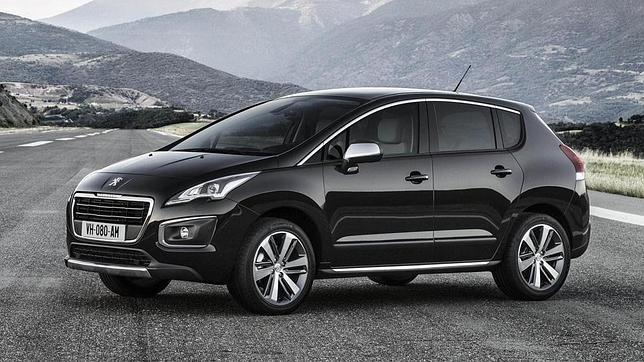 El crossover 3008 es uno de los Peugeot beneficiados de la tecnología diésel BlueHDi.