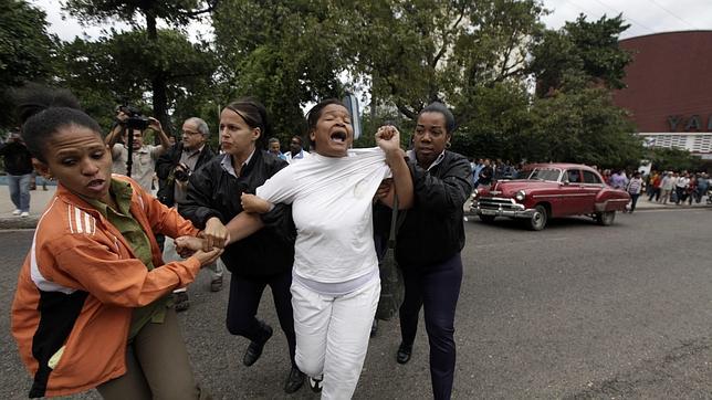 «Decenas de detenidos» en los actos organizados por la disidencia en Cuba