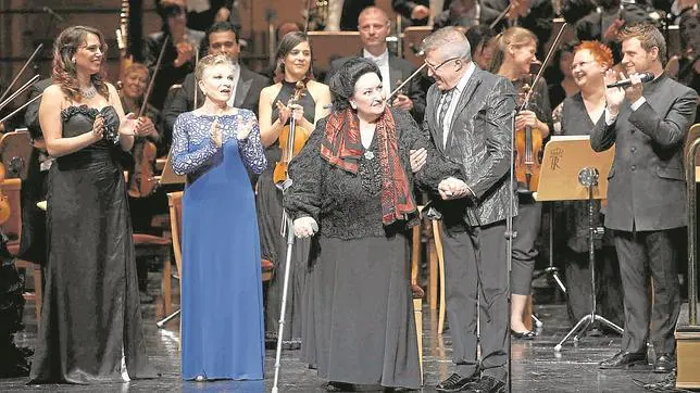 El público del Teatro Real se rinde ante  Montserrat Caballé