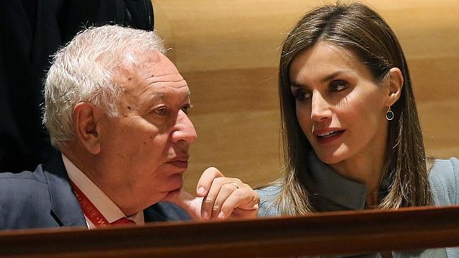 La Reina Letizia y el ministro de Asuntos Exteriores, José Manuel García-Margallo (i), durante su participación en la Cumbre del Clima celebrada en la sede de Naciones Unidas