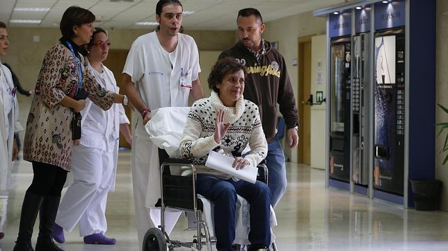 Salida de Teresa Romero del hospital Carlos III de Madrid tras ser dada de alta como enferma de ébola